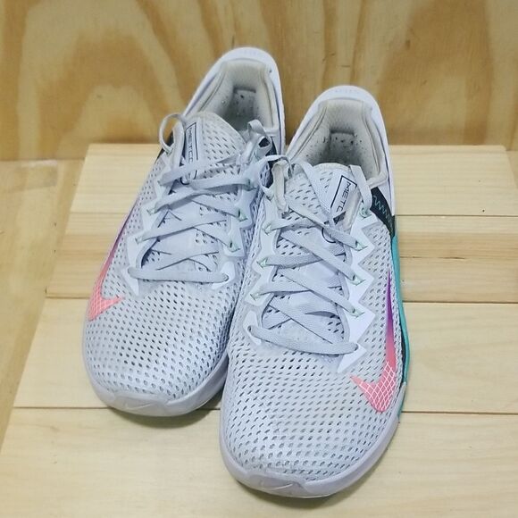 Nike Metcon 6 FlyEase VI Grey Aqua Crimson Training Shoes women’s 9 1/2 - Picture 6 of 9